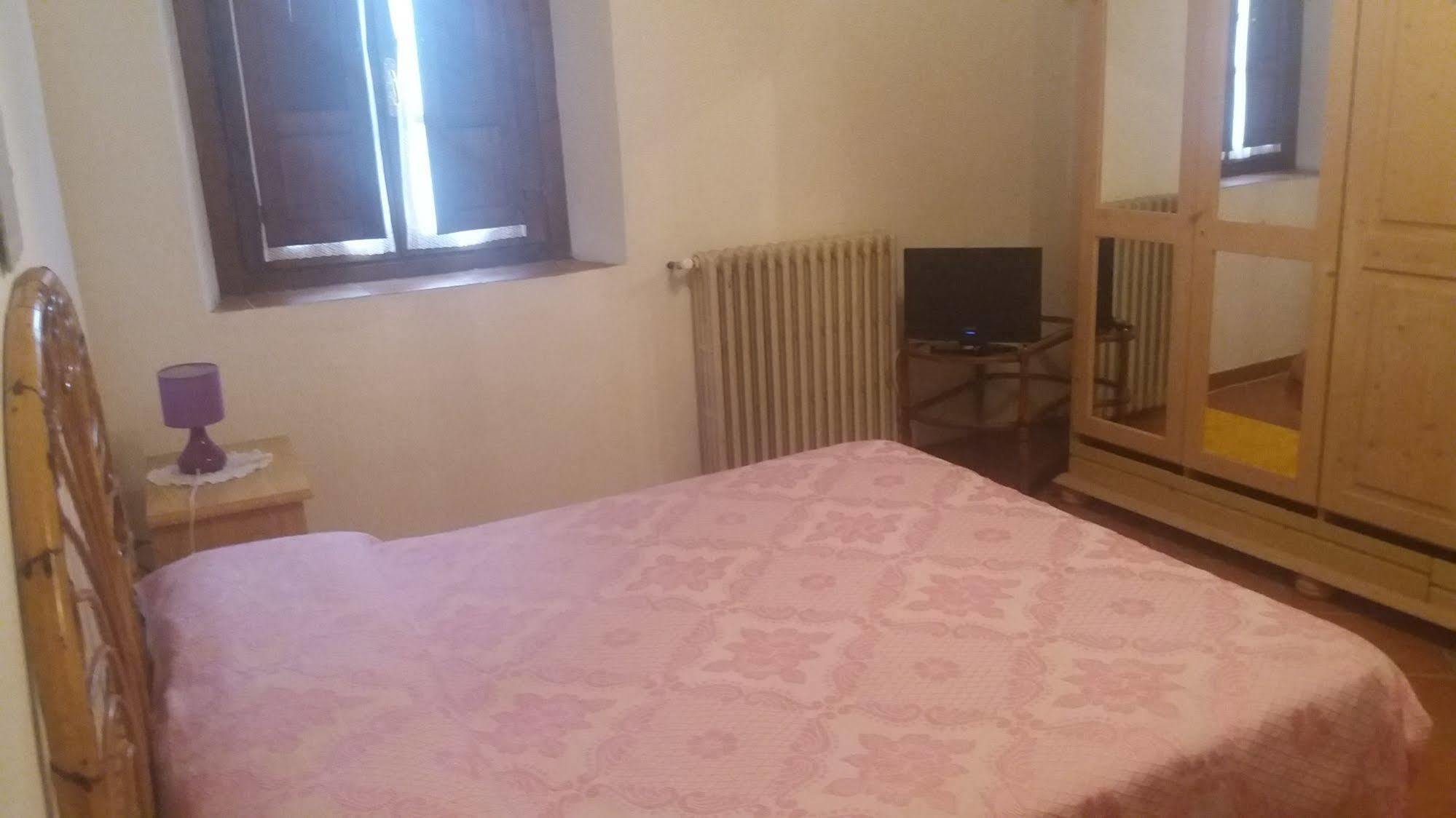Bed and Breakfast Azzurre Beb Laterina Екстер'єр фото