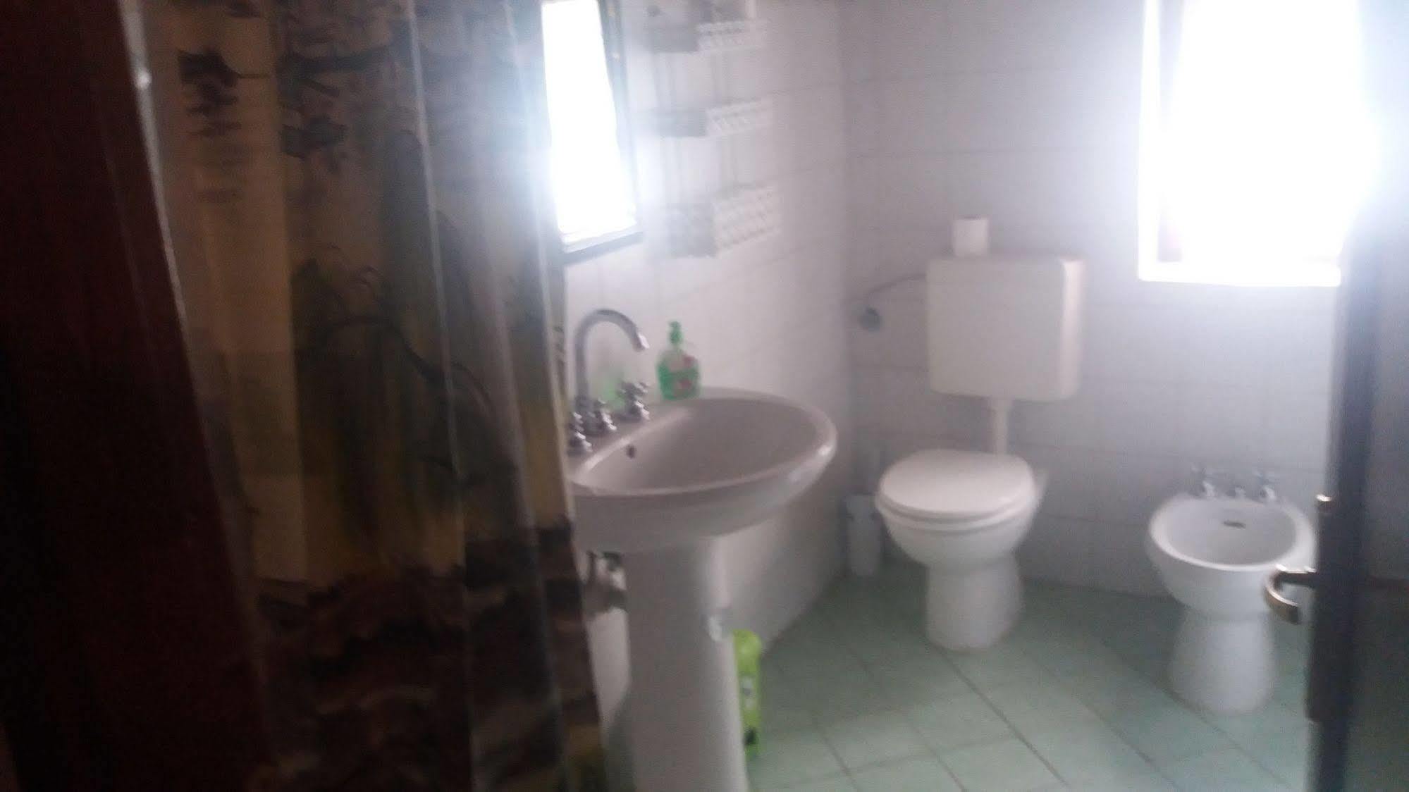 Bed and Breakfast Azzurre Beb Laterina Екстер'єр фото